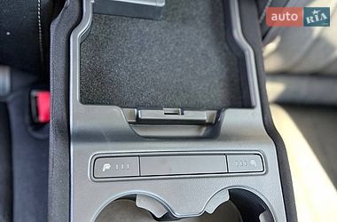 Седан Mazda 6 2019 в Киеве
