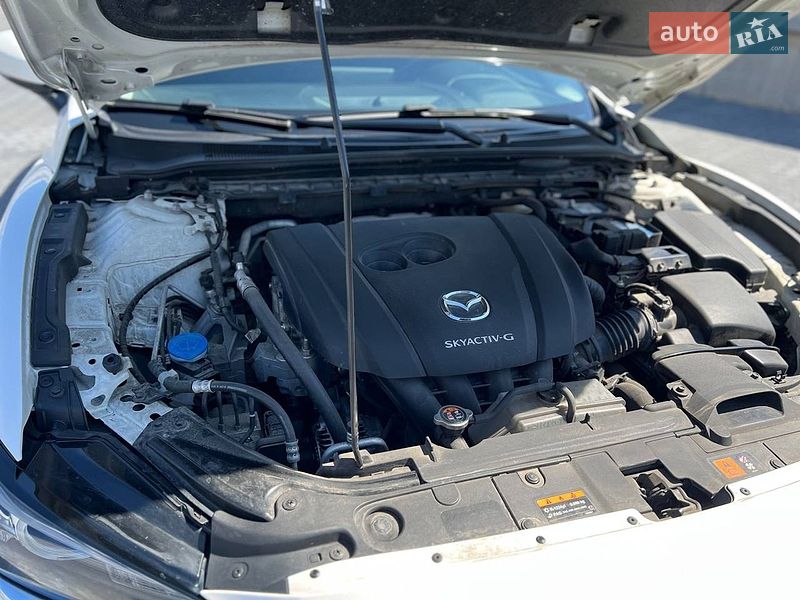 Седан Mazda 6 2019 в Киеве