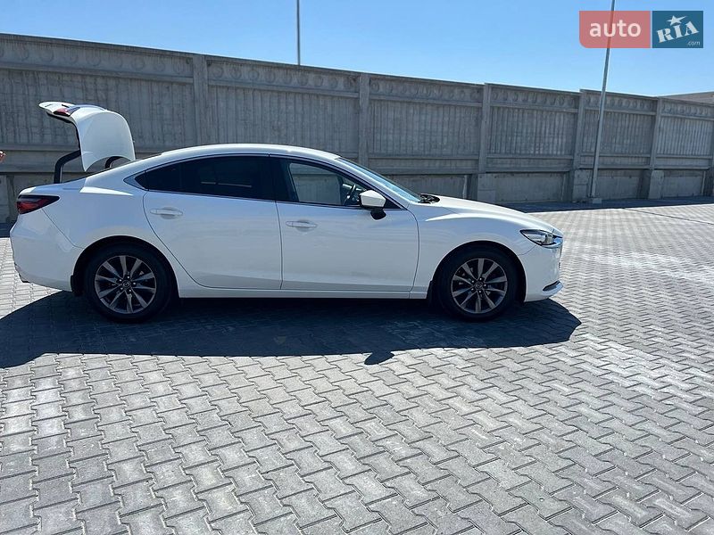 Седан Mazda 6 2019 в Киеве