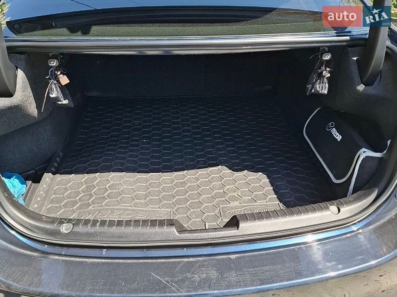 Седан Mazda 6 2016 в Запорожье