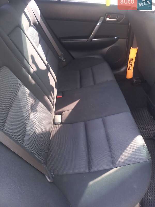 Седан Mazda 6 2006 в Чернигове
