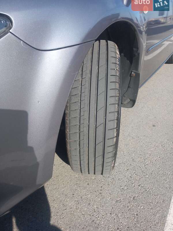 Седан Mazda 6 2006 в Чернигове
