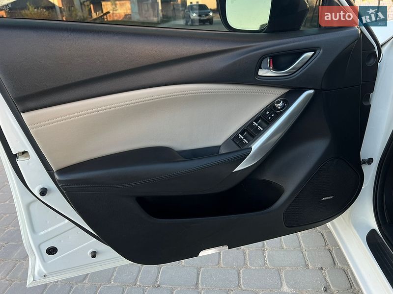 Седан Mazda 6 2015 в Львові