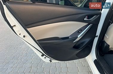 Седан Mazda 6 2015 в Львові