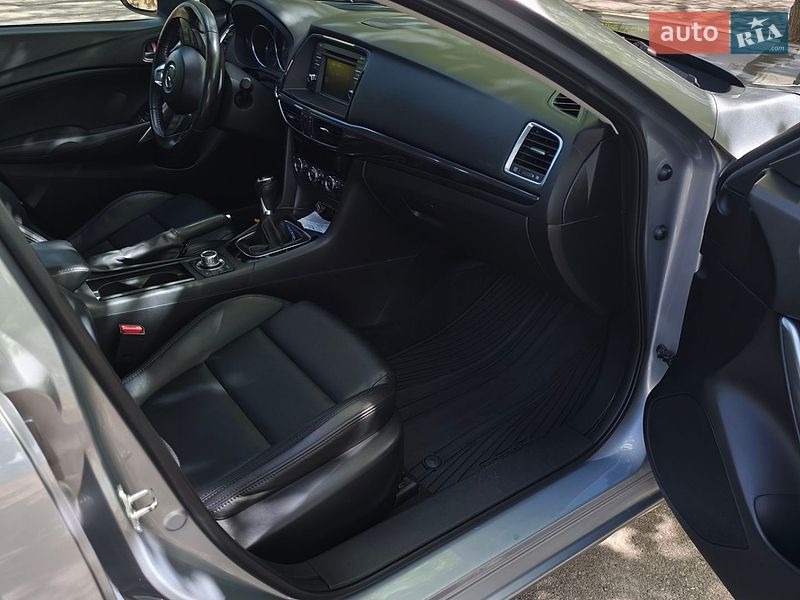 Седан Mazda 6 2013 в Чернигове