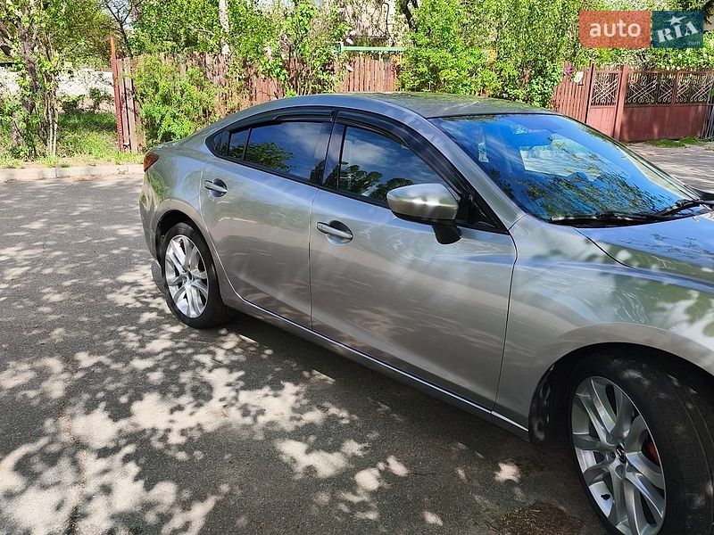 Седан Mazda 6 2013 в Чернигове