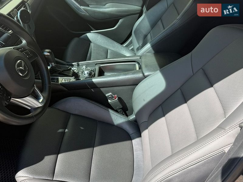 Седан Mazda 6 2015 в Николаеве