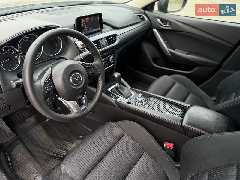 Седан Mazda 6 2016 в Киеве