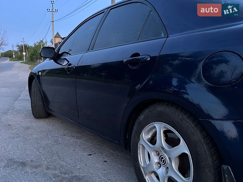 Седан Mazda 6 2004 в Днепре