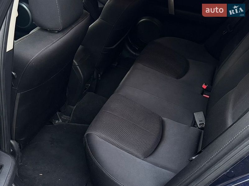 Седан Mazda 6 2009 в Чернівцях