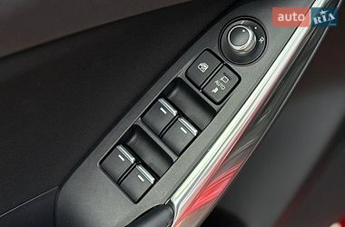 Седан Mazda 6 2017 в Днепре