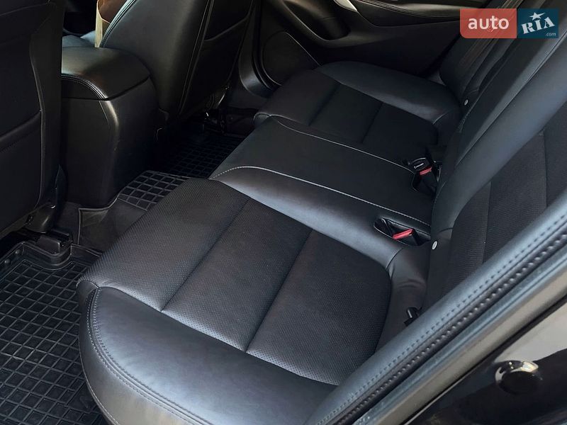 Седан Mazda 6 2015 в Полтаве