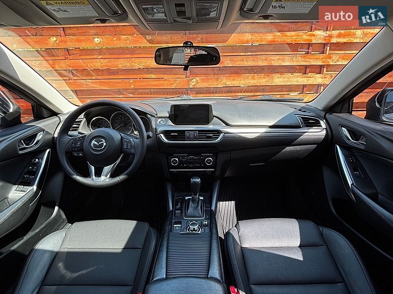 Седан Mazda 6 2016 в Белогородке