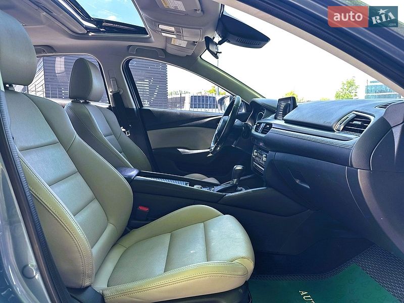 Седан Mazda 6 2016 в Киеве