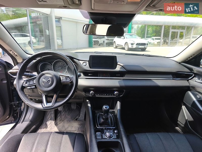 Седан Mazda 6 2018 в Днепре
