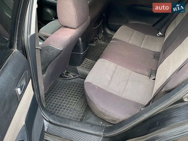 Универсал Mazda 6 2004 в Ровно
