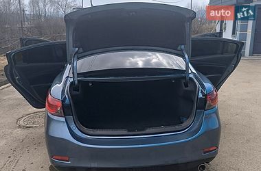 Седан Mazda 6 2013 в Старої Жадовой