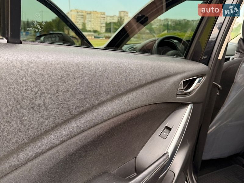 Седан Mazda 6 2013 в Львове