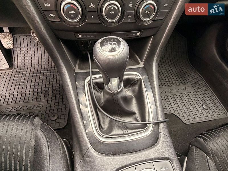 Седан Mazda 6 2013 в Львове