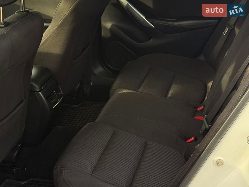 Седан Mazda 6 2012 в Белой Церкви