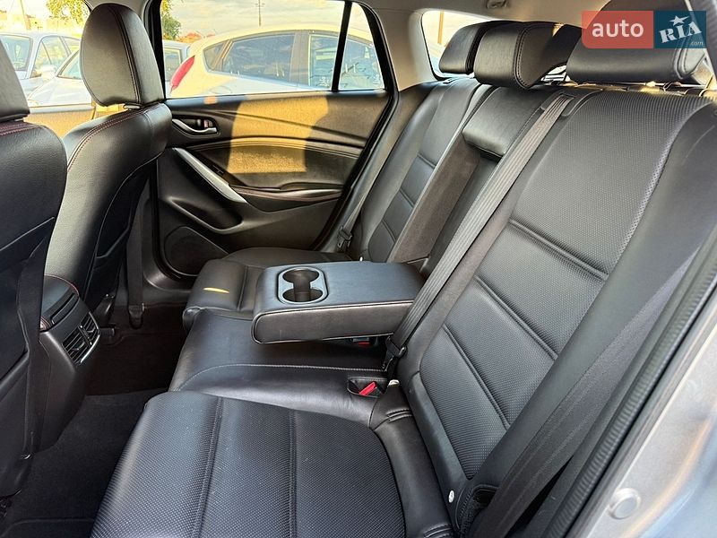 Универсал Mazda 6 2015 в Ровно