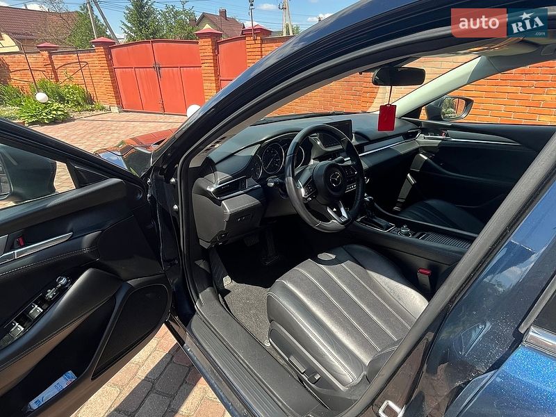 Седан Mazda 6 2018 в Львове
