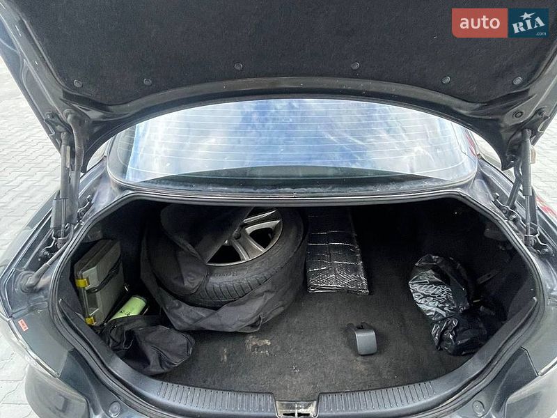 Седан Mazda 6 2006 в Києві