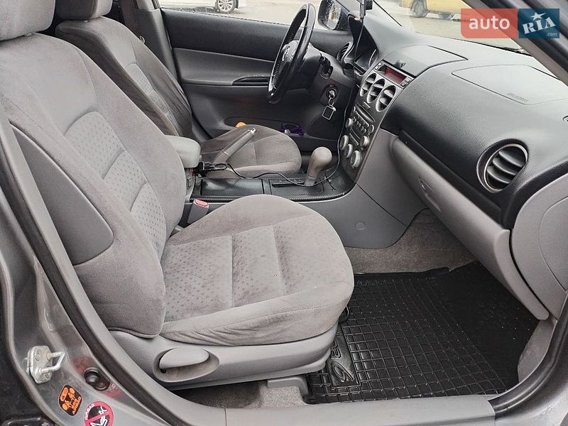 Седан Mazda 6 2004 в Киеве