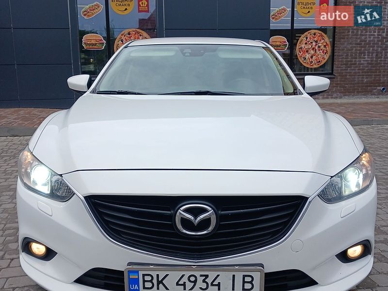 Седан Mazda 6 2013 в Нетешине
