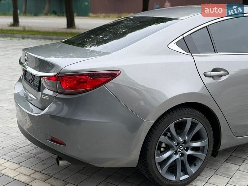 Седан Mazda 6 2013 в Черновцах