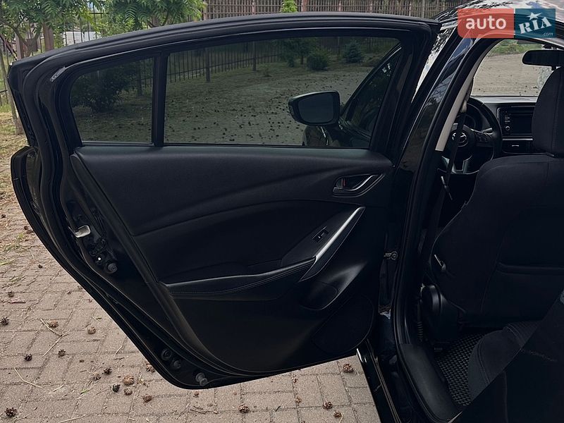 Седан Mazda 6 2014 в Ахтырке