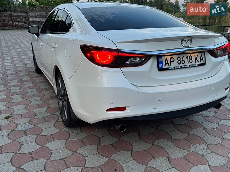 Седан Mazda 6 2015 в Днепре
