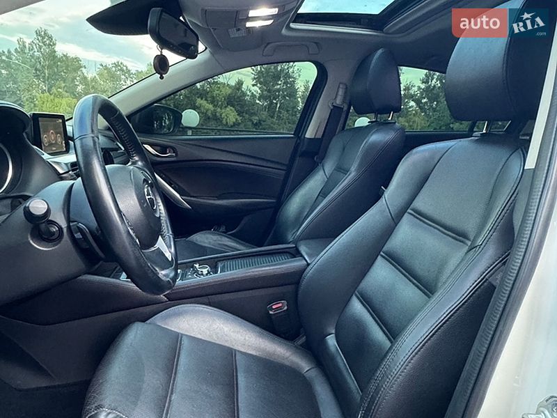Седан Mazda 6 2015 в Днепре