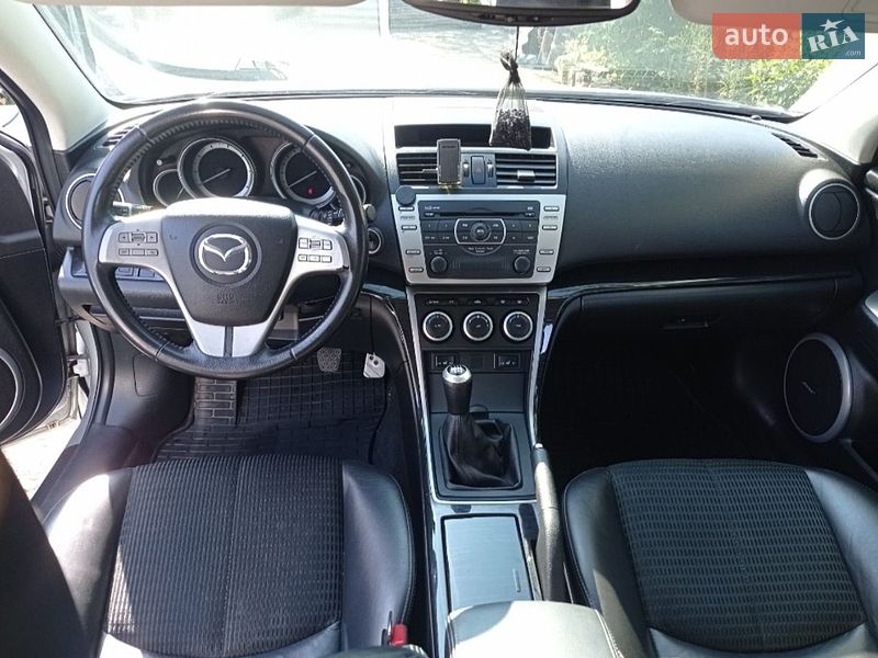 Седан Mazda 6 2008 в Днепре