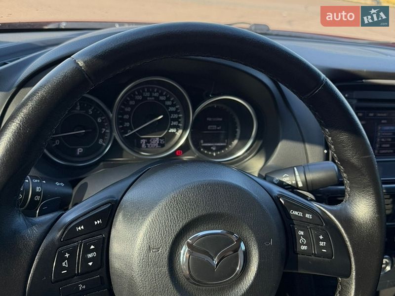 Седан Mazda 6 2013 в Черновцах