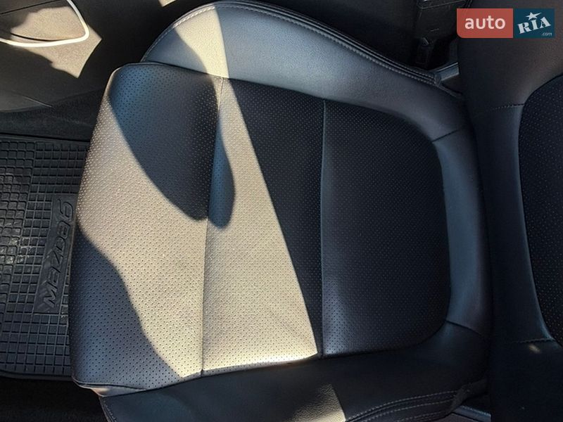 Седан Mazda 6 2013 в Черновцах