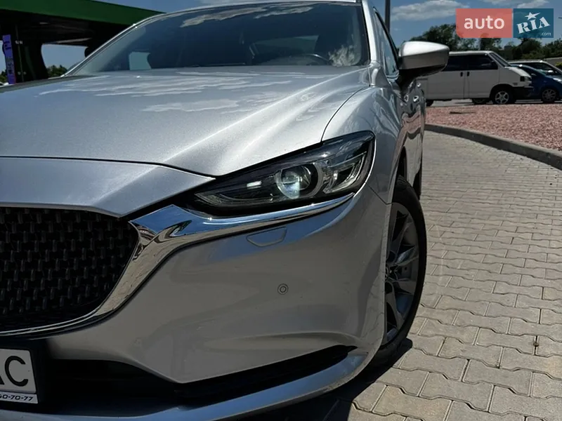 Mazda 6