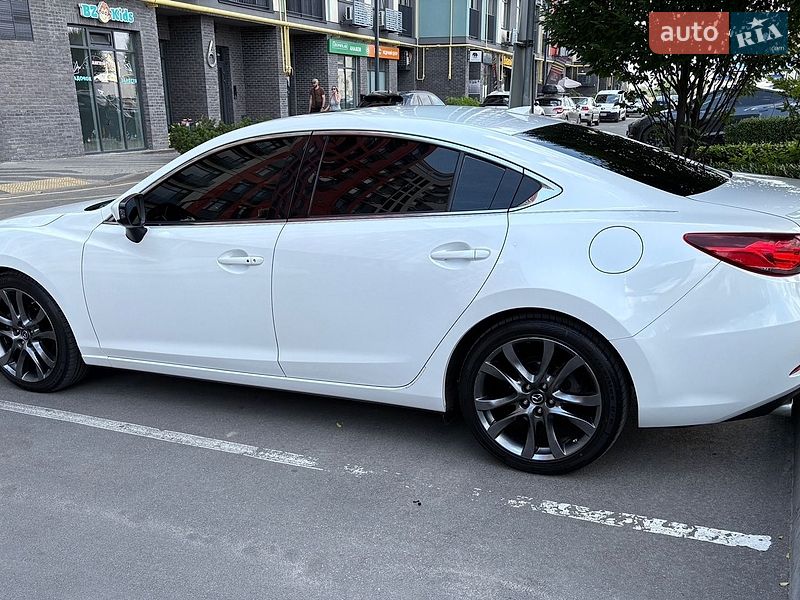Седан Mazda 6 2015 в Киеве