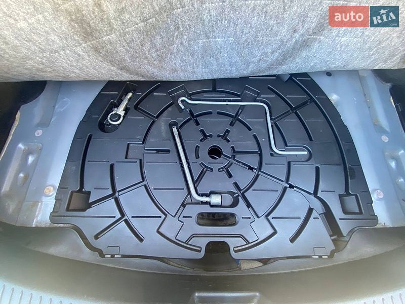 Седан Mazda 6 2006 в Житомире