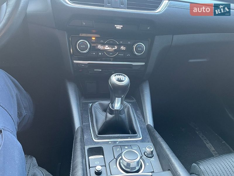 Седан Mazda 6 2016 в Житомире