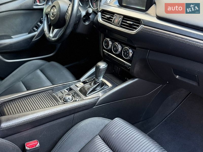 Седан Mazda 6 2016 в Києві