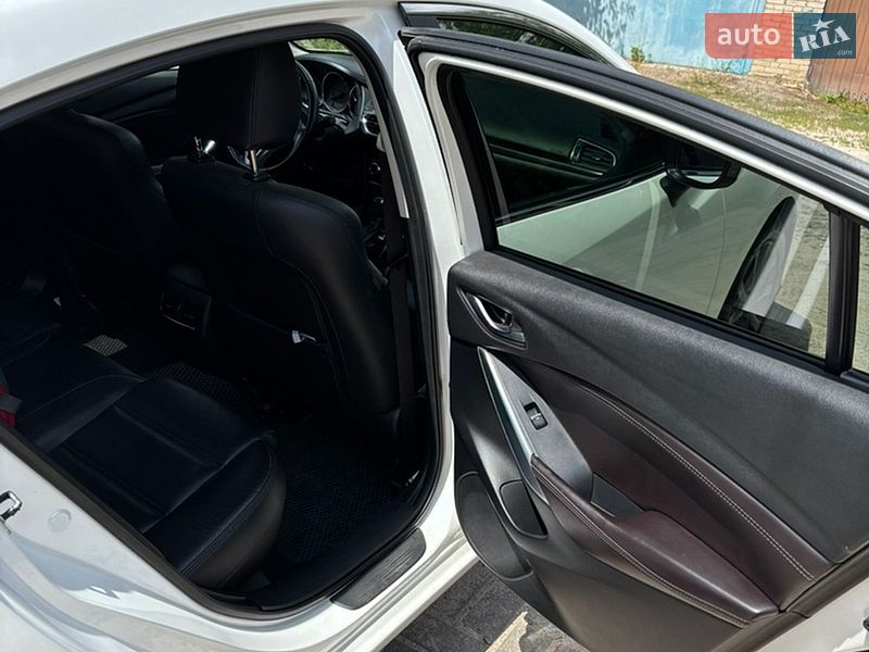 Седан Mazda 6 2015 в Харькове
