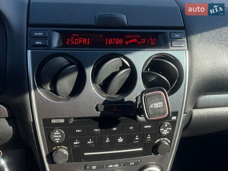 Седан Mazda 6 2006 в Дубно