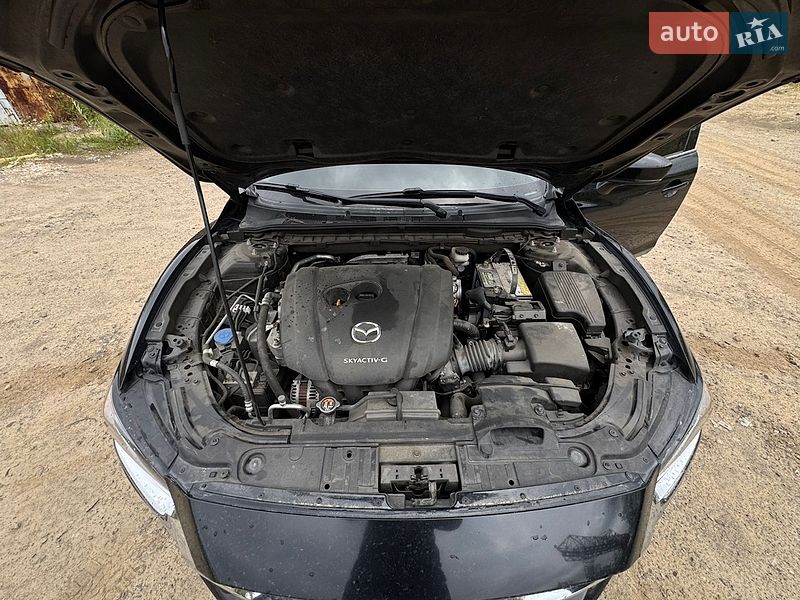 Седан Mazda 6 2019 в Львові