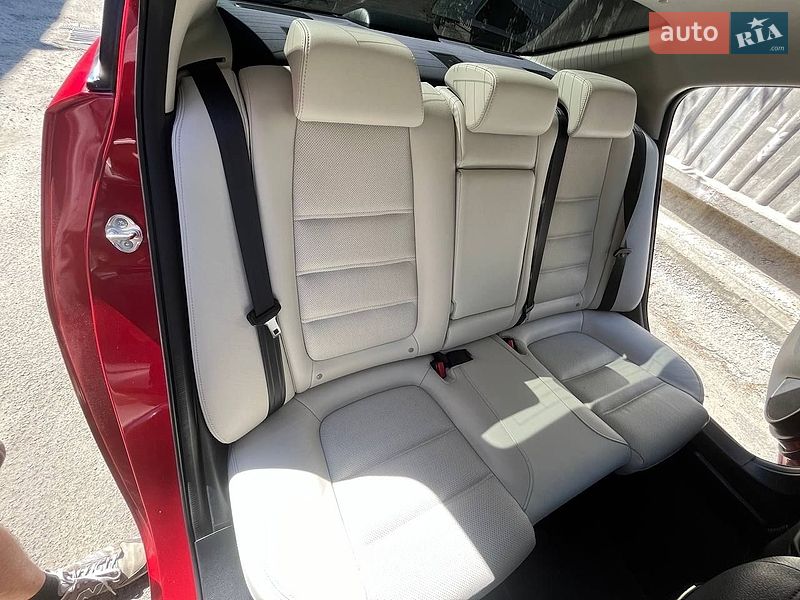 Седан Mazda 6 2016 в Киеве