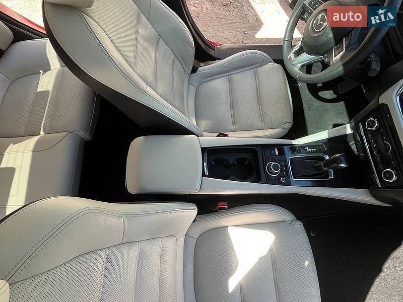 Седан Mazda 6 2016 в Киеве