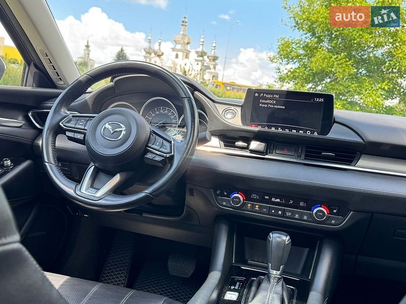 Седан Mazda 6 2018 в Львове
