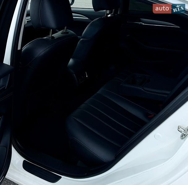 Седан Mazda 6 2020 в Святопетровское