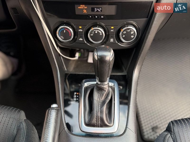 Седан Mazda 6 2014 в Южноукраїнську