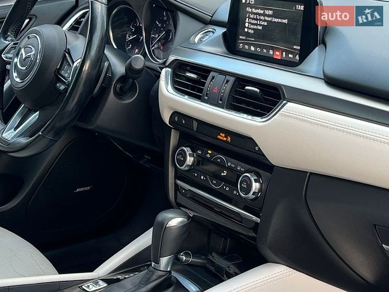 Седан Mazda 6 2017 в Косові